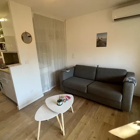 En Bord De Apartment