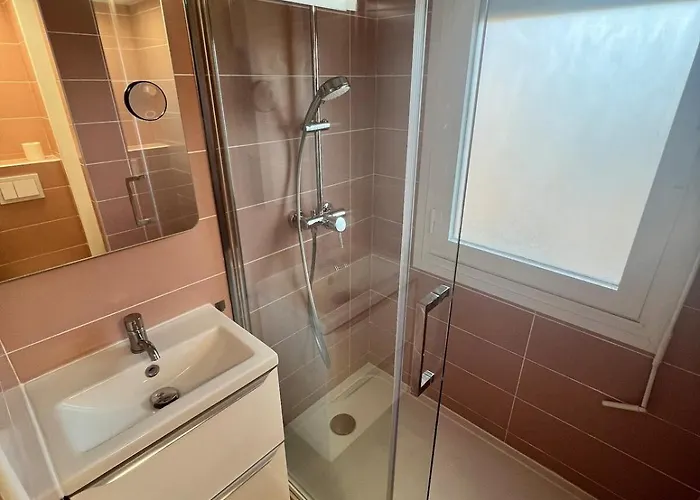 En Bord De * Antibes